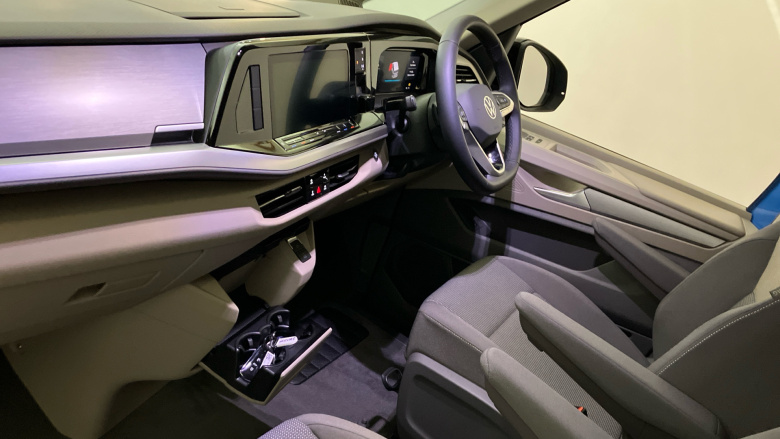 Volkswagen Multivan 1.5 TSI eHybrid Life 5dr 4MOTION DSG Estate